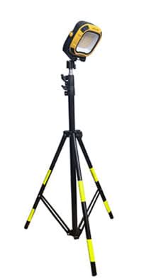 Rechargeable LED Worklight with Tripod – 4000 Lumen – Future