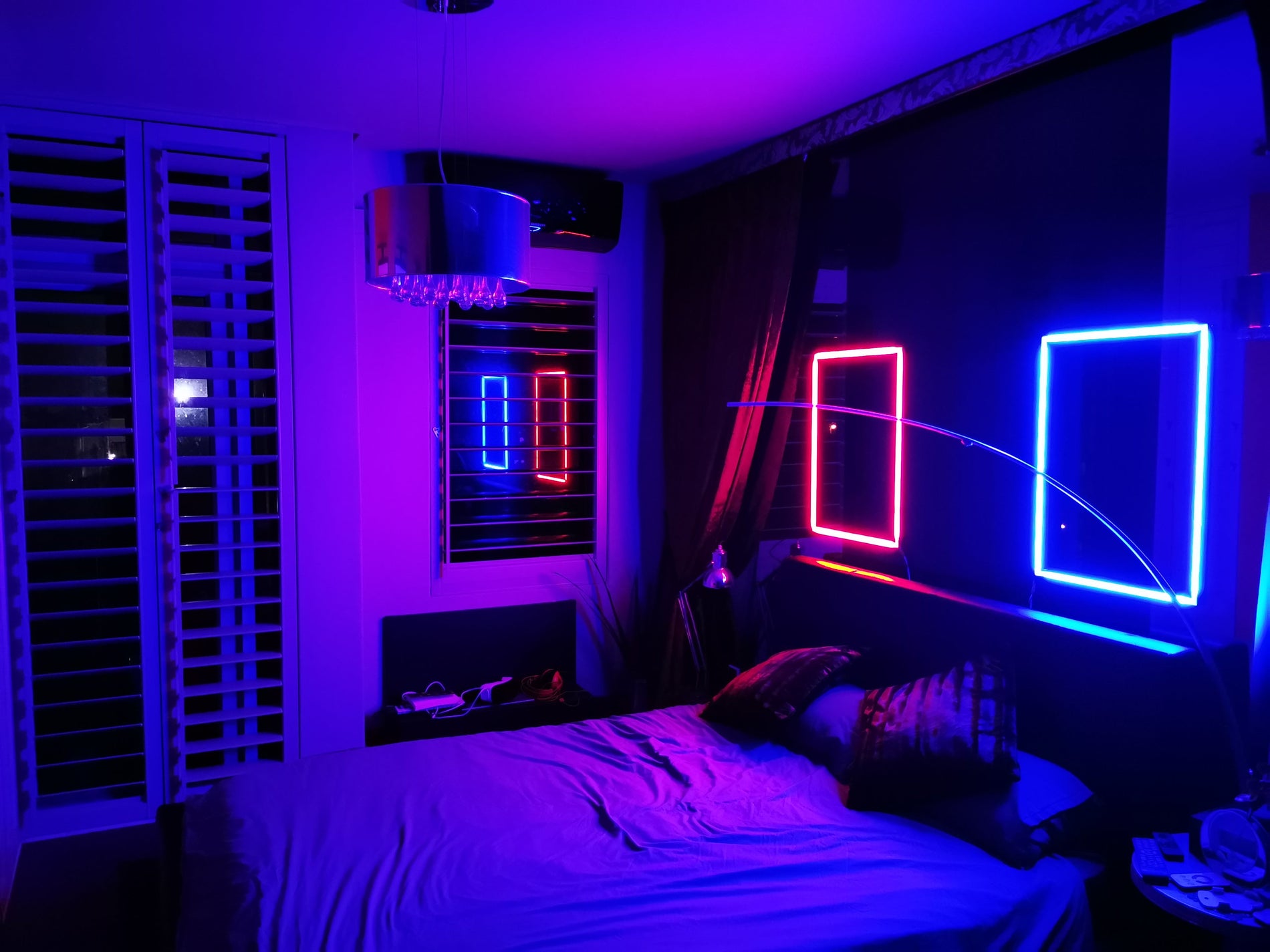 Illuminated LED Mirror & Picture Frames