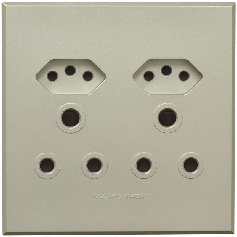 Veti 3 - 4 x 4 Unswitched RSA & V-Slim Sockets - Titanium