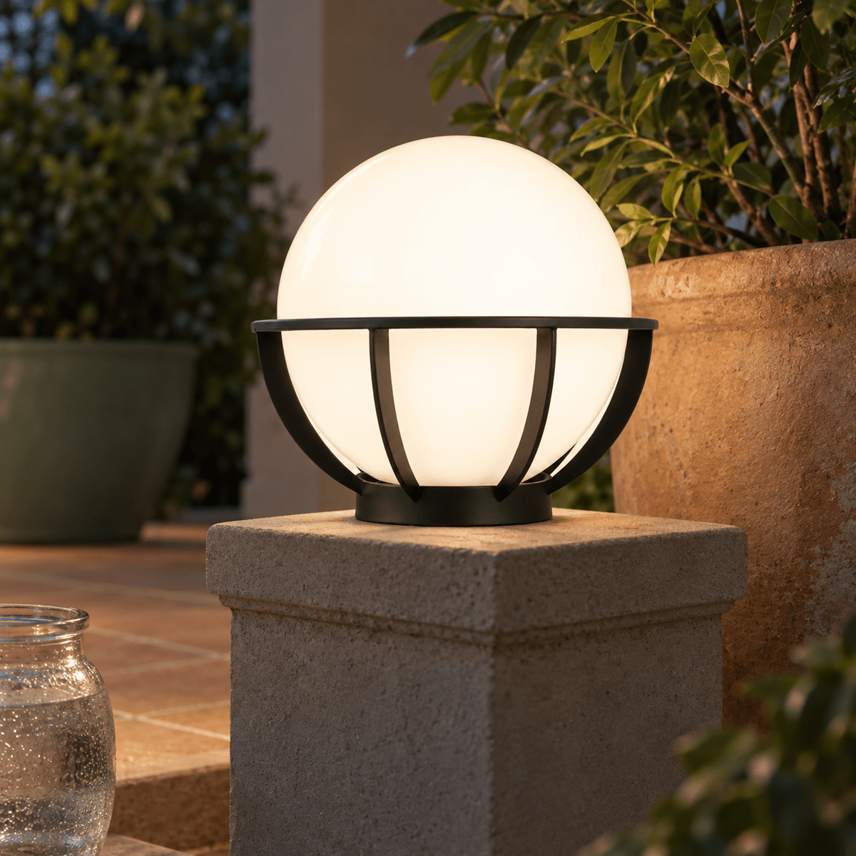Helena Pillar Top lifestyle image 3