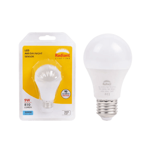 9W White A60 LED Bulb – E27, 5000K Daylight — transparent background