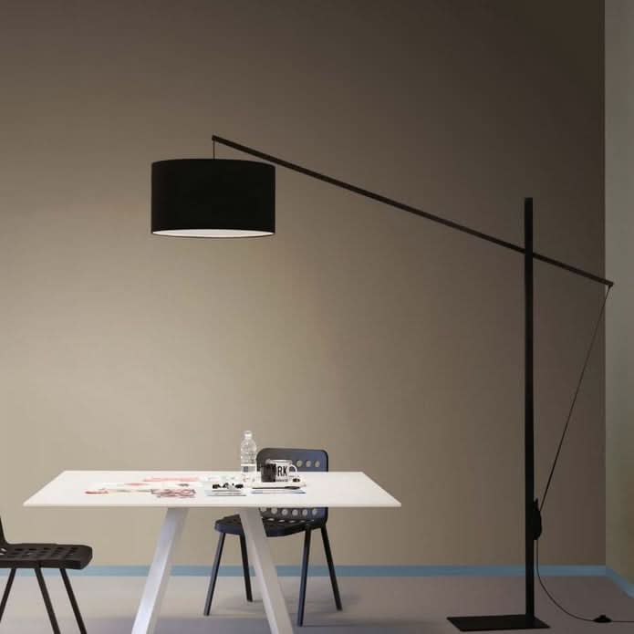 Lovable Black Floor Lamp (Spazio)